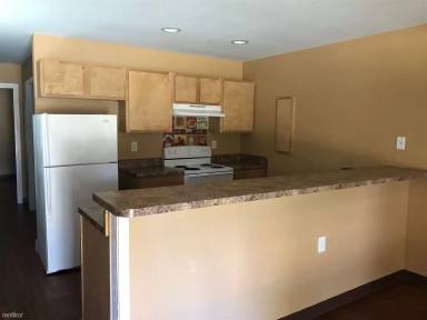 Main picture of 2808 E Travis St