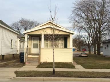 Main picture of 397 N Main St