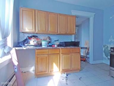 Main picture of 62 Winfield Ave