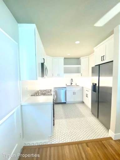 Main picture of 714 W Palm Ave