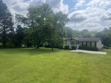 Main picture of 725 Bandy Rd