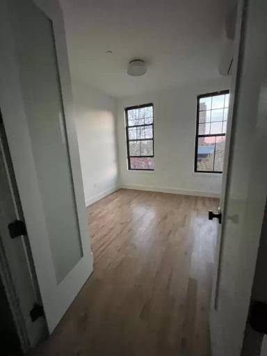 Main picture of 1267 Herkimer St