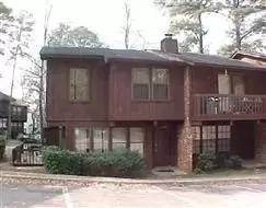 Main picture of 2226 Timberwood Cir N