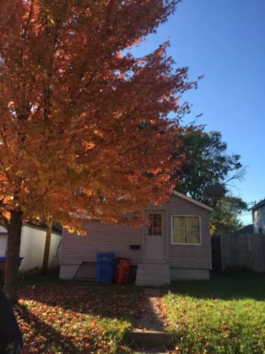 Main picture of 959 W 2nd St