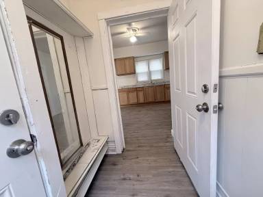 Main picture of 4612 S Paulina St