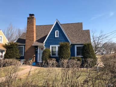 Main picture of 420 20th St NE