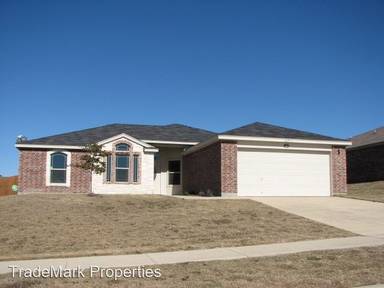 Main picture of 2711 Hector Dr