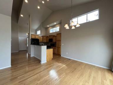 Main picture of 2926 Caspian Way
