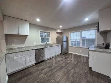 Main picture of 2057 Willamette Way
