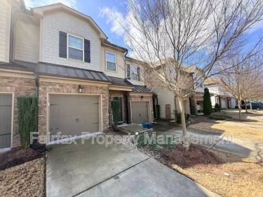 Main picture of 212 Ellsworth Manor Dr