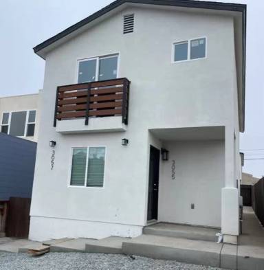 Main picture of 3055 Martin Ave