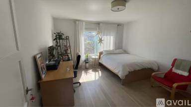 Main picture of 2739 Turk Blvd