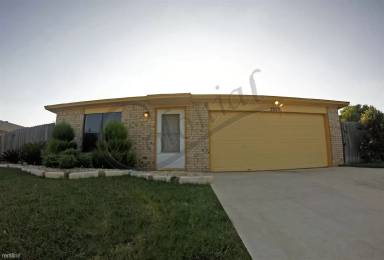 Main picture of 2603 Mark Dr