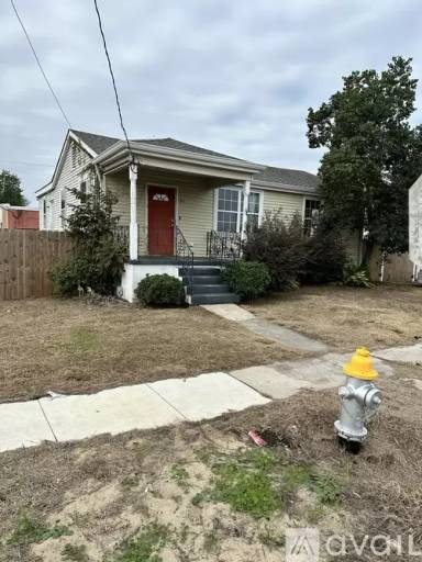 Main picture of 7900 Alabama St