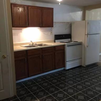 Main picture of 110 W Walnut St
