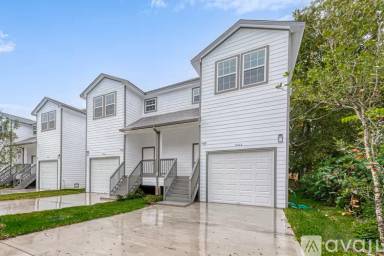 Main picture of 2527 Washington St