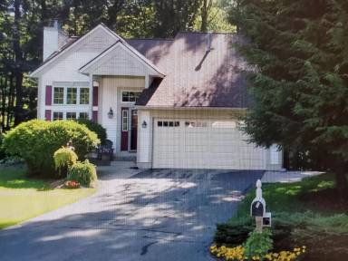 Main picture of 2036 Breeze Dr