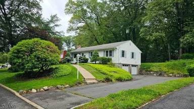 Main picture of 37 Ferncliff Rd