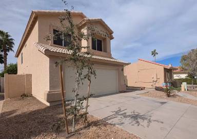 Main picture of 250 S Lakeview Blvd