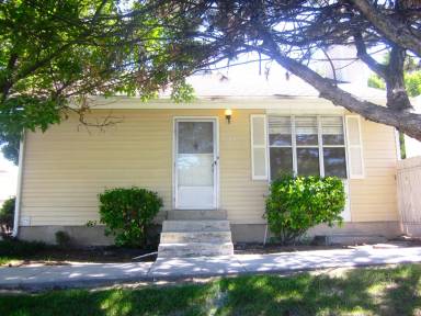 Main picture of 4104 S Eastern Park Ln
