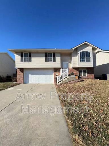 Main picture of 7355 S 20th St