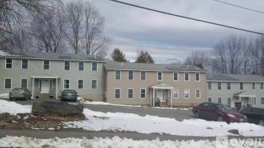 Main picture of 163 Oak St