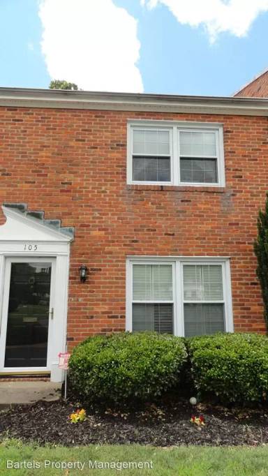 Main picture of 105 Towne Square Dr