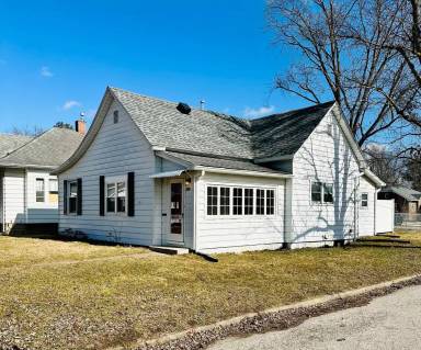 Main picture of 2501 Garfield Ave