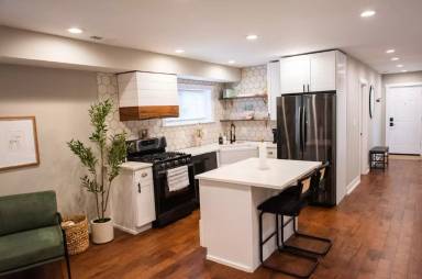 Main picture of 1724 N Talman Ave