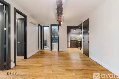 Main picture of 691 Chauncey St