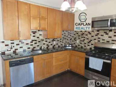 Main picture of 1446 Ella T Grasso Blvd