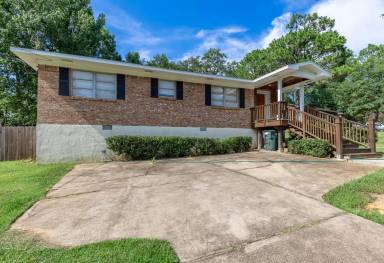 Main picture of 7099 Pinehill Rd