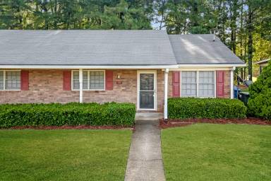 Main picture of 72 Curtis Rd