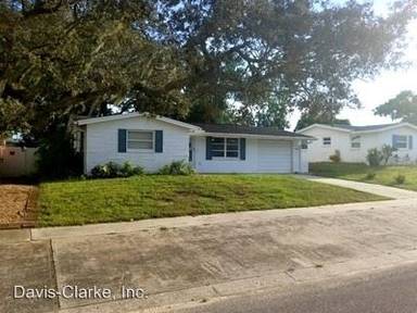 Main picture of 5422 Riddle Rd
