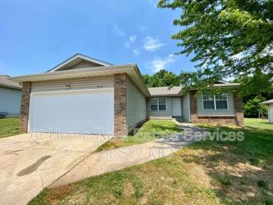 Main picture of 4112 W Madison St