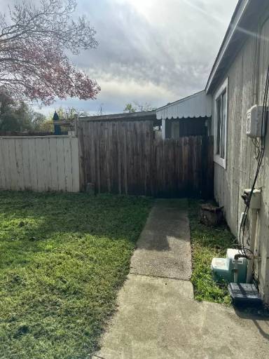 Main picture of 916 Sonoma Ave