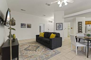 Main picture of 7567 Casburn Ct