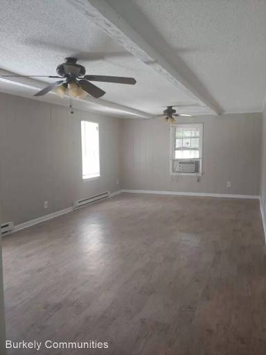 Main picture of 1015 S Josephine Boyd St