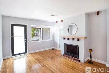 Main picture of 211 SW 22nd Rd