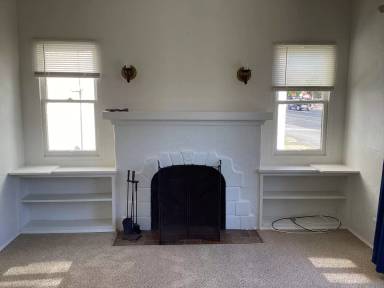Main picture of 106 E Cypress Ave