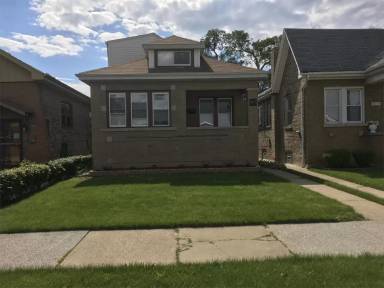 Main picture of 8232 S Honore St