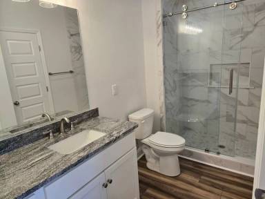 Main picture of 5345 Hamilton Green Dr