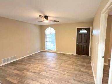 Main picture of 4119 Ramsgate St