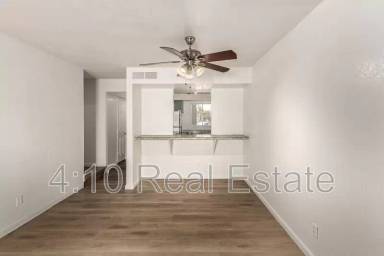 Main picture of 2826 E Marconi Ave