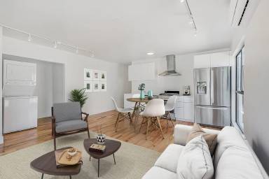 Main picture of 513 N Heliotrope Dr