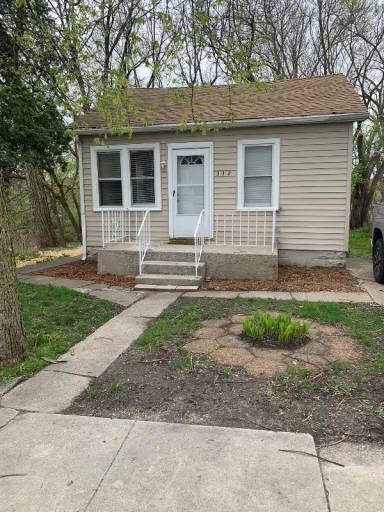 Main picture of 332 S Linda St