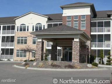 Main picture of 500 Greenhaven Dr