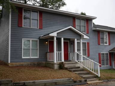 Main picture of 941 Odom Dr