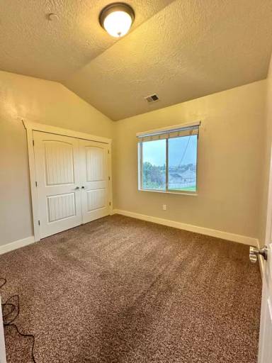 Main picture of 193 W Springview Dr