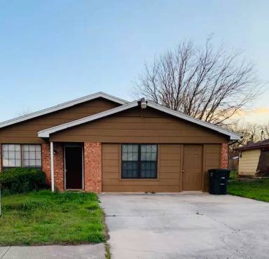 Main picture of 2106 Continental Dr